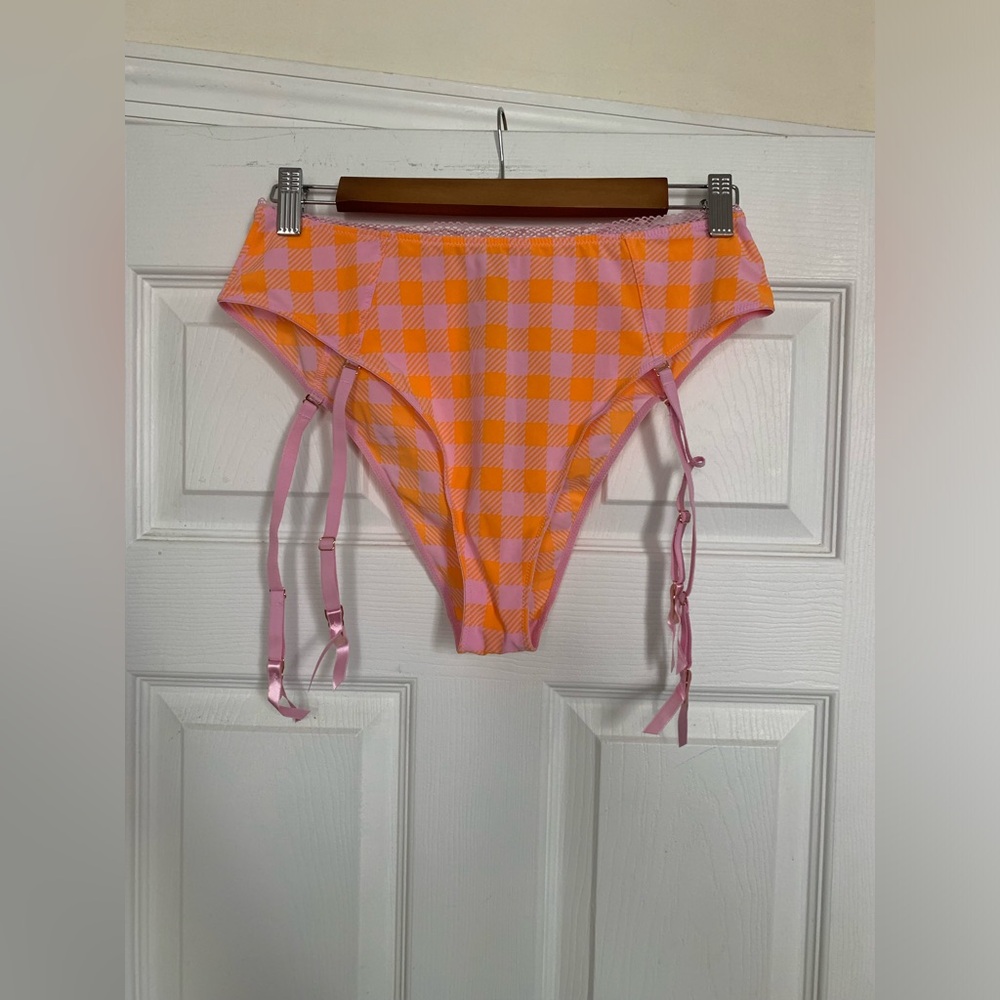 NWT Savage X Fenty Hicut Pink and Orange Gingham Panty - L